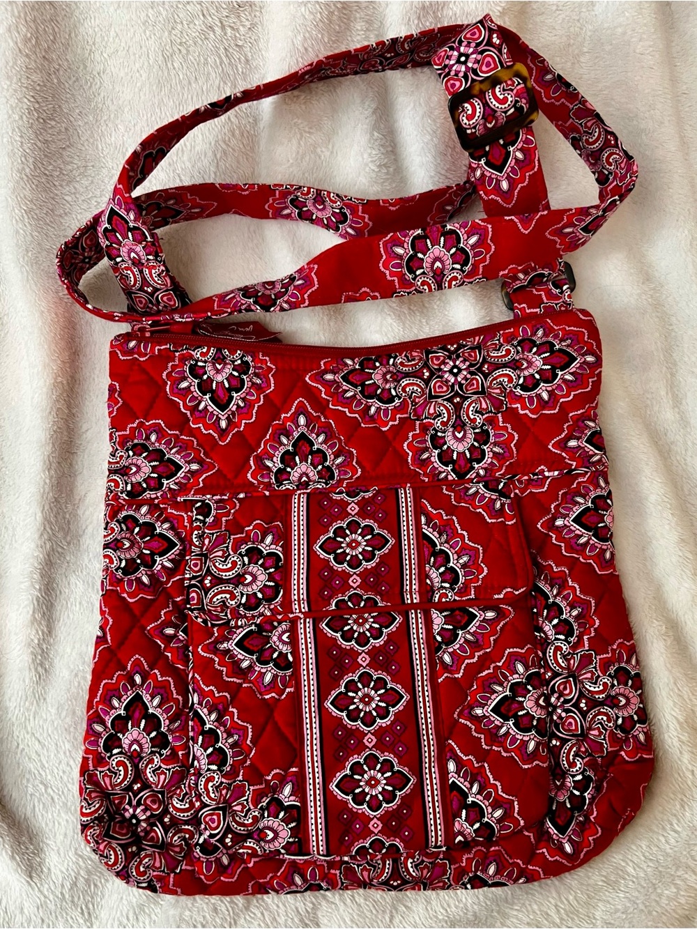 Vera Bradley Original Hipster Crossbody Bag in Frankly Scarlet Pattern